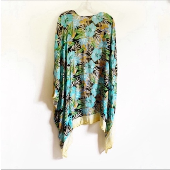 Urban Outfitters kimono blue green floral lightweight tropical - Picture 8 of 8